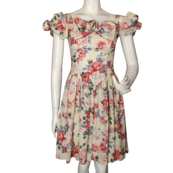 Jessica Mcclintock For Gunne Sax Dresses & Skirts - JESSICA MCCLINTOCK/GUNNE SAX Dress, XS, Pink/red floral, Open Shoulder/Bows